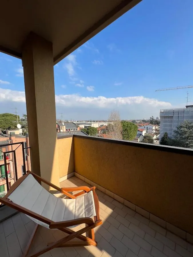 Classy Penthouse Imola 0*,